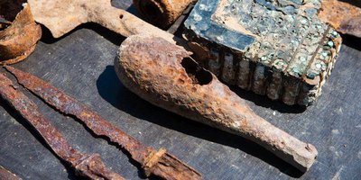 Артефакты времен ВОВ. Источник фото: Grigorenko / depositphotos.com