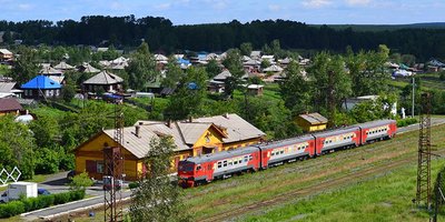 Railway station. Karpinsk station. Sverdlovsk region. Source: Vladislav Zavalnyuk / CC BY-SA 4.0