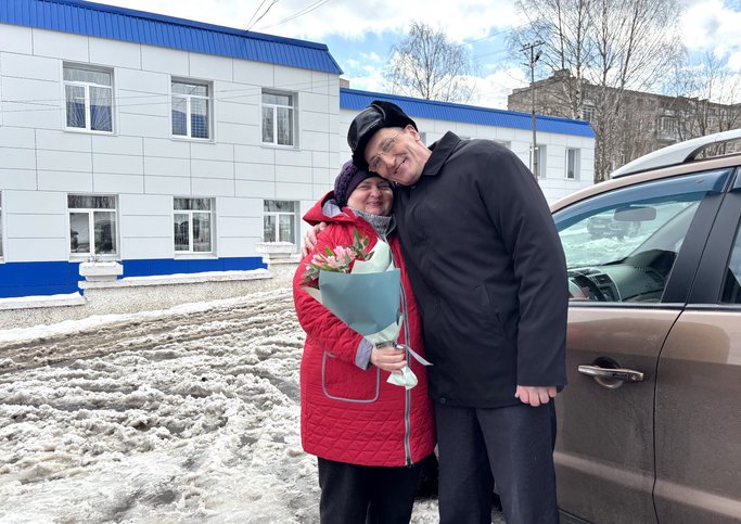 블라디미르 멜니크와 그의 아내 이리나, 4월 9일. 2025