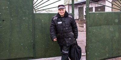 Николай Воищев покидает колонию